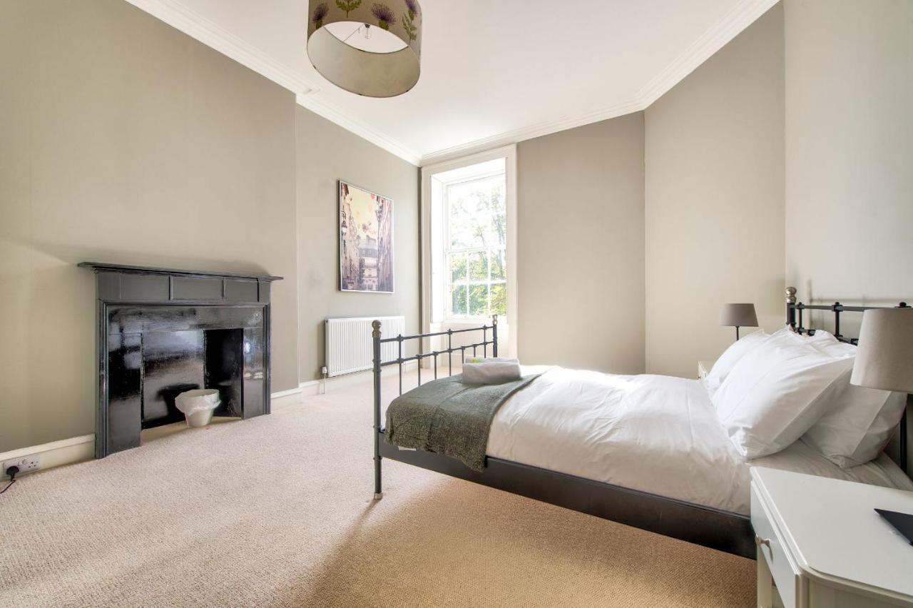 Joivy Bright & Spacious Apt In Stockbridge Edimburgo Exterior foto