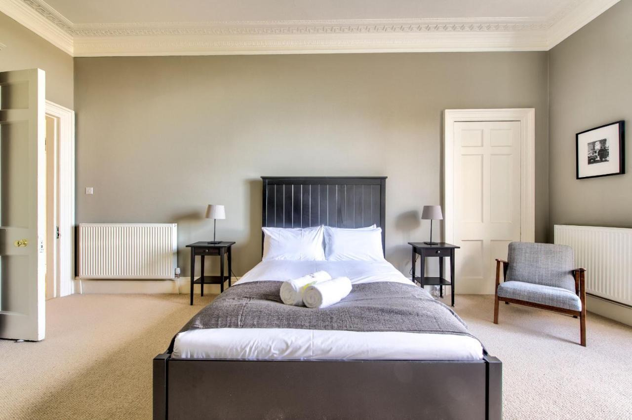 Joivy Bright & Spacious Apt In Stockbridge Edimburgo Exterior foto