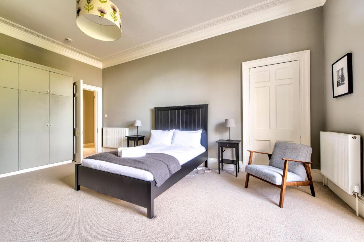 Joivy Bright & Spacious Apt In Stockbridge Edimburgo Exterior foto